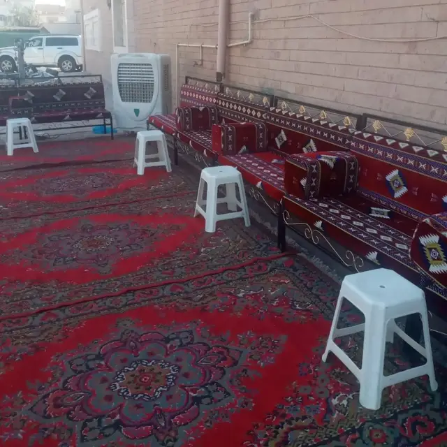 قهوجي وصباب في الرياض عزاء