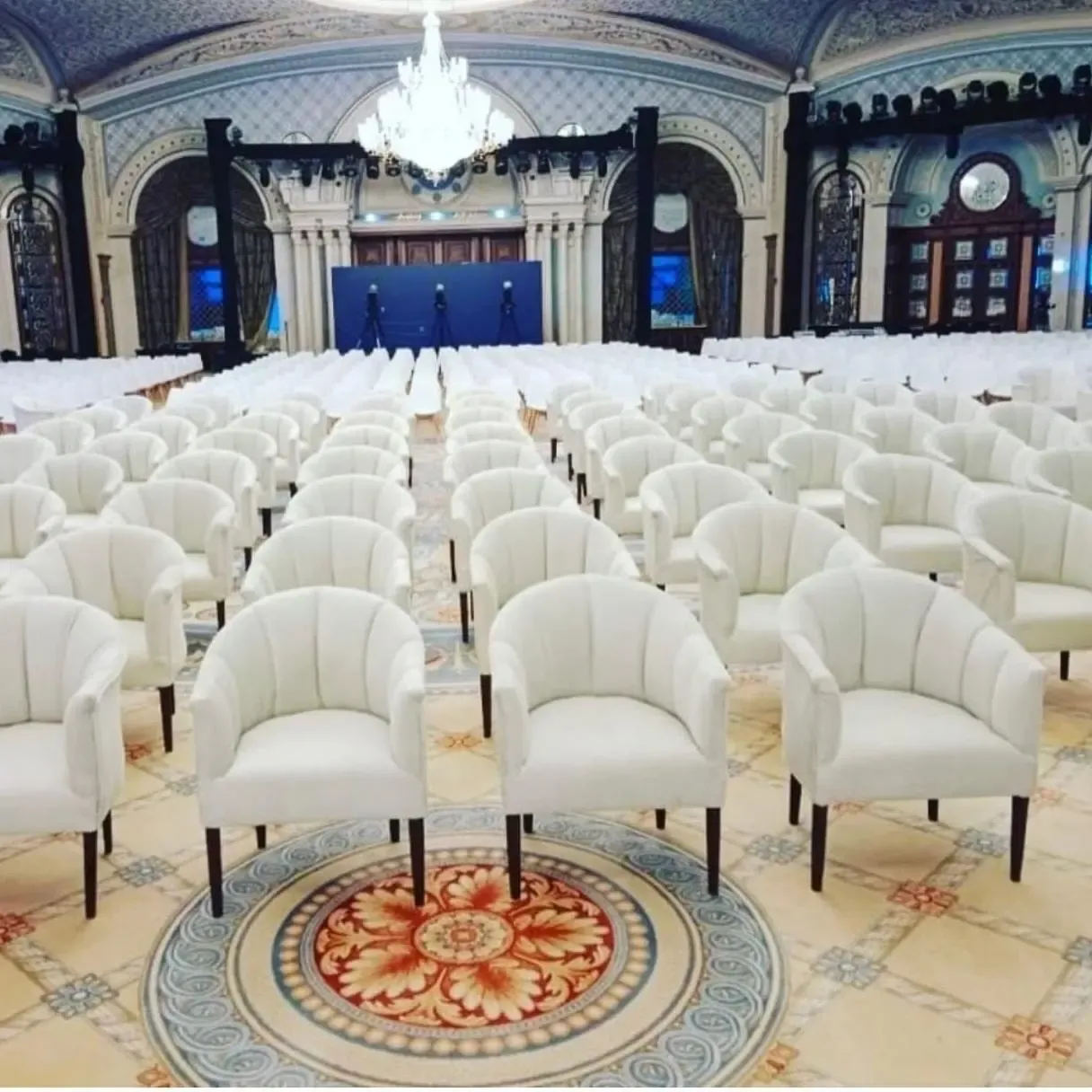 قهوجي وصبابين عزاء